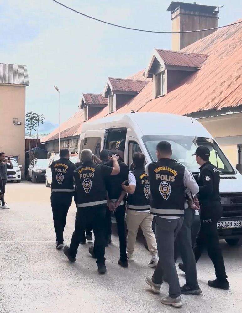 Faizsiz kredi vaadiyle 100 milyonluk vurgun! Konya dahil 4 ilde baskın yediler 3